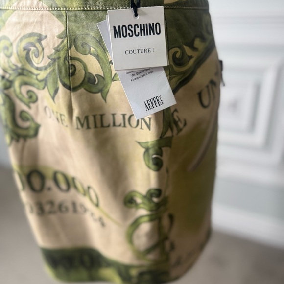 Moschino 1,000,000 Dollar leather Skirt - Picture 12 of 16